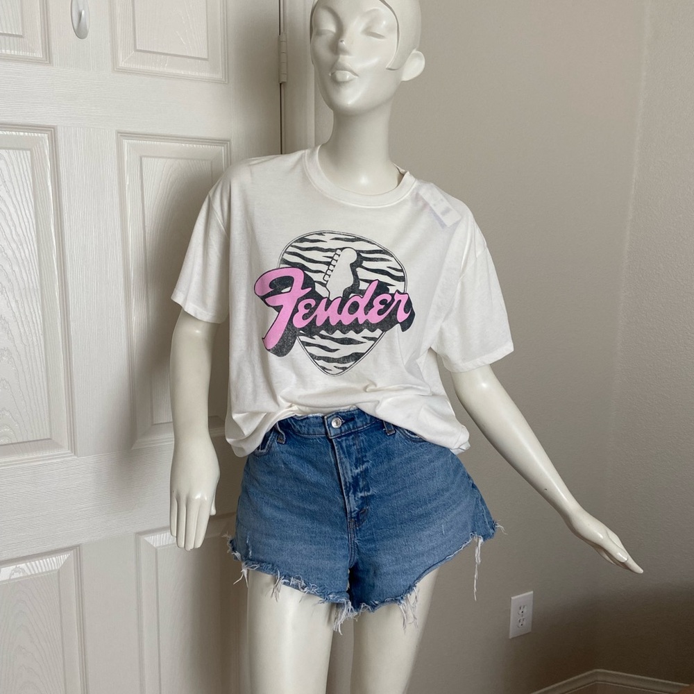 NWT!!! Fender T Shirt Size X-Large